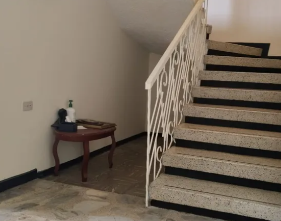 Casa de 5 alcobas en venta en Tunja, Tunja, 305 m² · foto 12 de 17