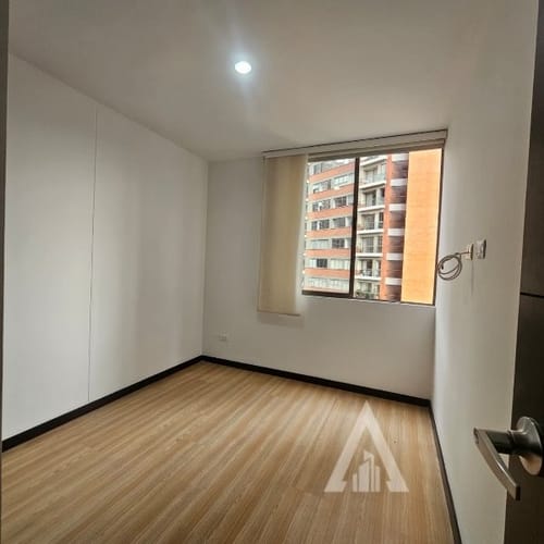 Apartamento de 3 alcobas en arriendo en Vía Las Palmas, Medellín, 85 m² · foto 3 de 15