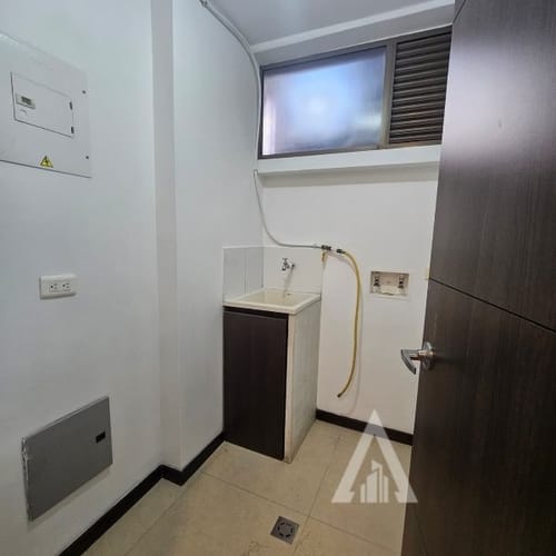 Apartamento de 3 alcobas en arriendo en Vía Las Palmas, Medellín, 85 m² · foto 6 de 15