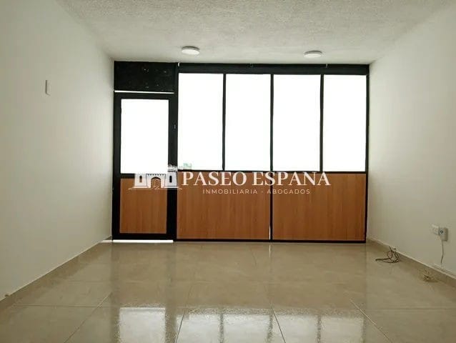 Oficina en venta en Centro, Bucaramanga, 34 m² · foto 2 de 5