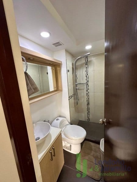 Apartamento de 3 alcobas en arriendo en Loma De Los Bernal, Medellín, 76 m² · foto 13 de 17