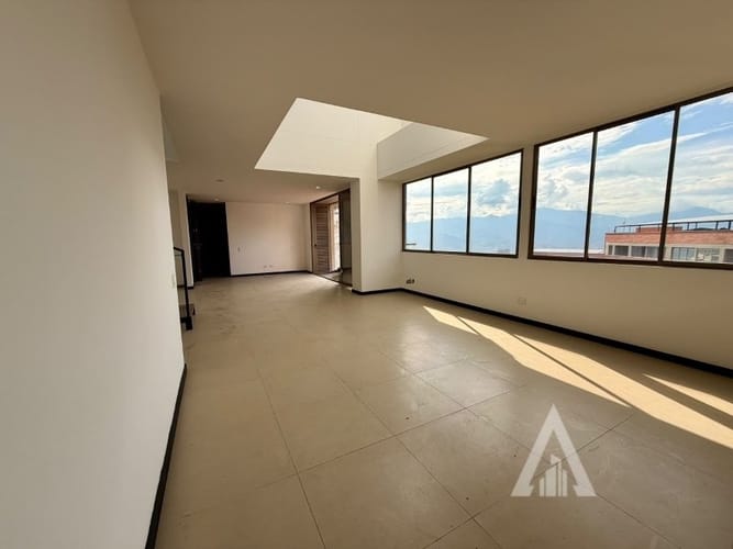 Apartamento de 3 alcobas en arriendo en Vía Las Palmas, Medellín, 161 m² · foto 6 de 24