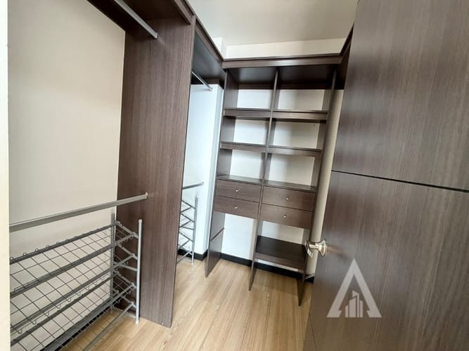 Apartamento de 3 alcobas en arriendo en Vía Las Palmas, Medellín, 161 m² · foto 16 de 24