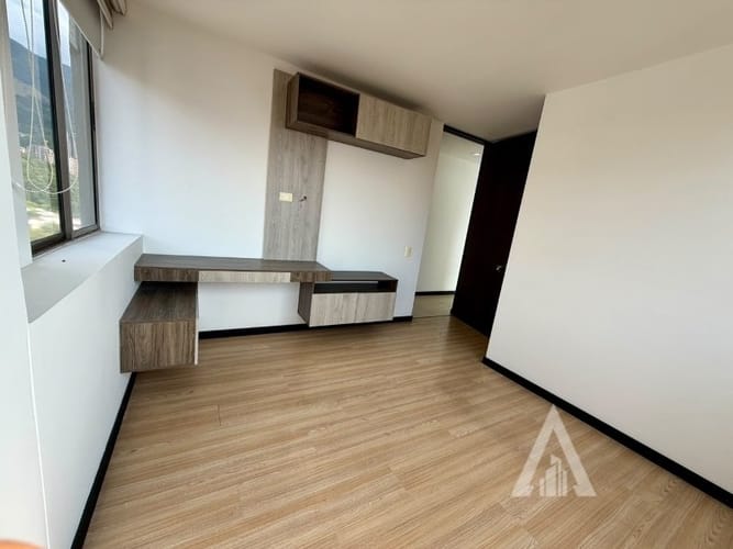 Apartamento de 3 alcobas en arriendo en Vía Las Palmas, Medellín, 161 m² · foto 19 de 24