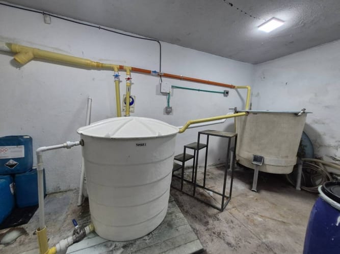 Bodega en venta en Samaria No 1, Itagüí, 1581 m² · foto 9 de 17