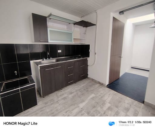Casa de 5 alcobas en arriendo en Ciudad Villamayor Antigua, Bogotá, 200 m² · foto 17 de 20