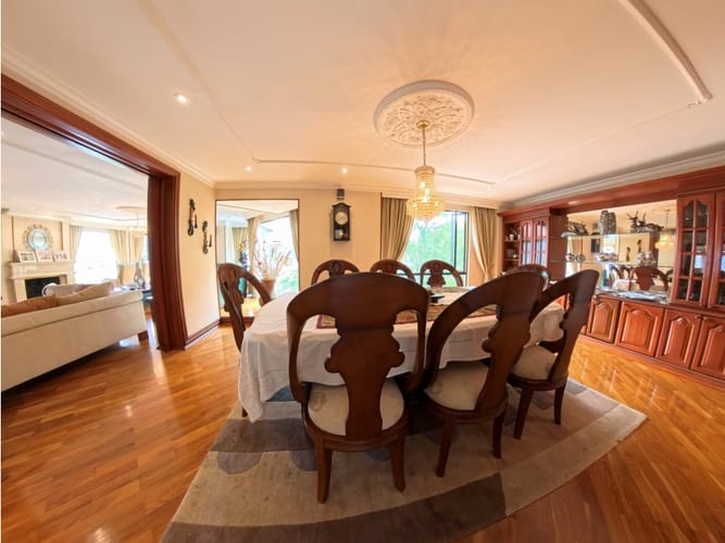 Apartamento de 4 alcobas en venta en Cerros De Suba, Bogotá, 330 m² · foto 8 de 20