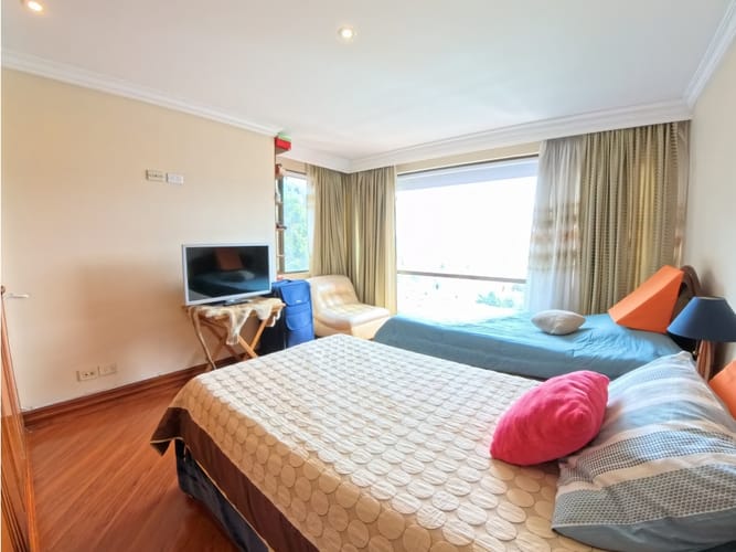 Apartamento de 4 alcobas en venta en Cerros De Suba, Bogotá, 330 m² · foto 17 de 20