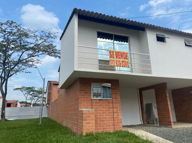 Casa de 3 alcobas en venta en Bello Horizonte, Jamundí, 93 m² · foto 8 de 8