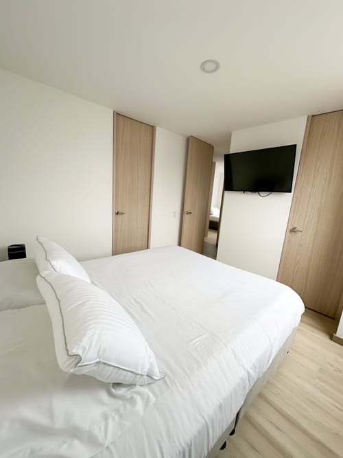 Apartamento de 3 alcobas en venta en El Poblado, Medellín, 68 m² · foto 3 de 19