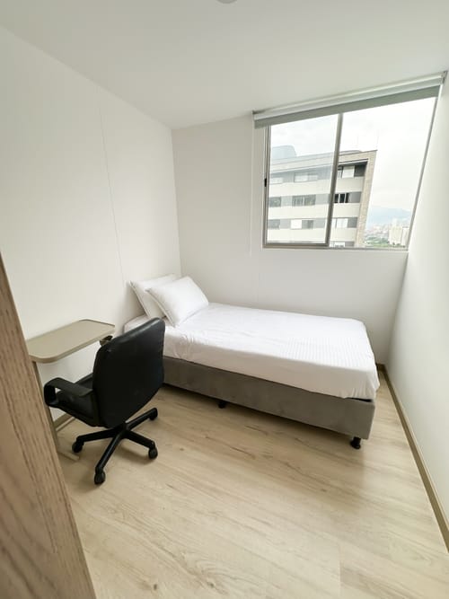 Apartamento de 3 alcobas en venta en El Poblado, Medellín, 68 m² · foto 5 de 19