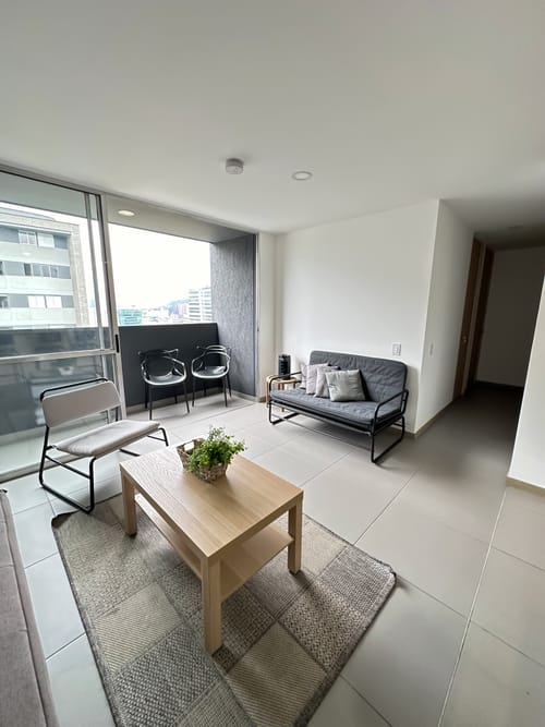 Apartamento de 3 alcobas en venta en El Poblado, Medellín, 68 m² · foto 6 de 19