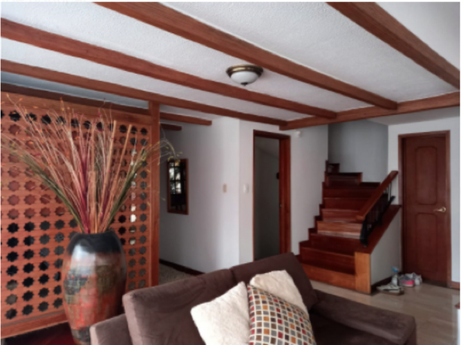 Casa de 4 alcobas en venta en Ilarco, Bogotá, 250 m² · foto 4 de 20