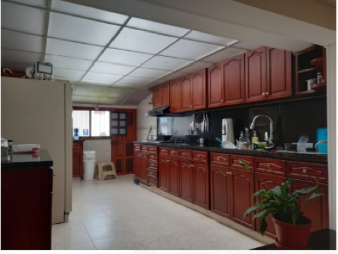 Casa de 4 alcobas en venta en Ilarco, Bogotá, 250 m² · foto 7 de 20