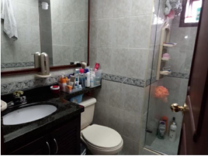 Casa de 4 alcobas en venta en Ilarco, Bogotá, 250 m² · foto 17 de 20