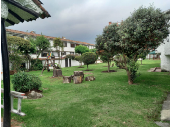 Casa de 4 alcobas en venta en Ilarco, Bogotá, 250 m² · foto 18 de 20