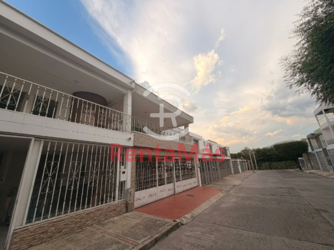 Casa en venta en Niza, Cúcuta · foto 2 de 12