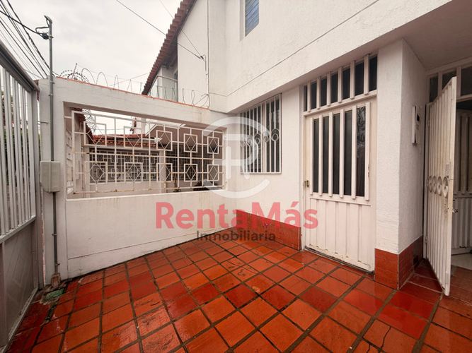 Casa de 5 alcobas en venta en Los Pinos, Cúcuta, 212 m² · foto 5 de 19