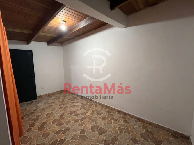 Casa de 5 alcobas en venta en Los Pinos, Cúcuta, 212 m² · foto 10 de 19