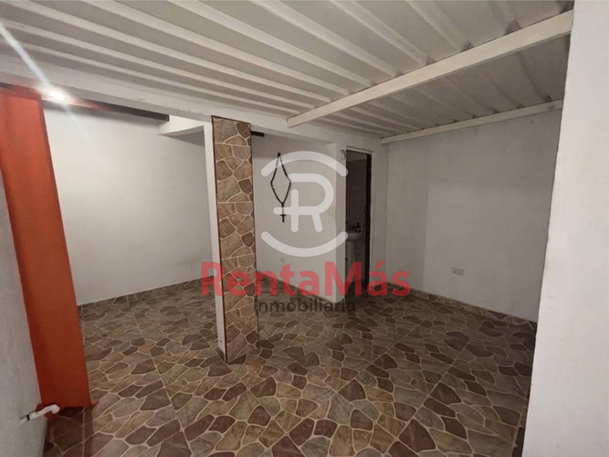 Casa de 5 alcobas en venta en Los Pinos, Cúcuta, 212 m² · foto 18 de 19
