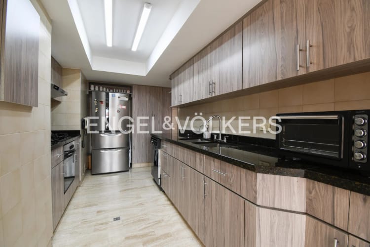 Apartamento en venta en Los Rosales, Bogotá · foto 8 de 16