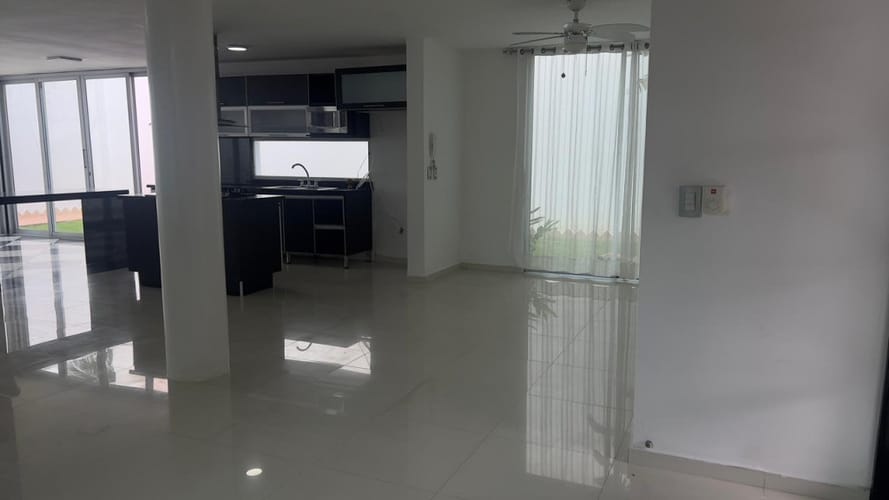 Casa de 4 alcobas en venta en Villa Antigua, Villa del Rosario, 369 m² · foto 6 de 23