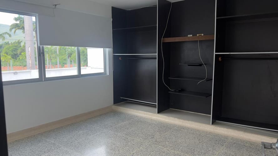 Casa de 4 alcobas en venta en Villa Antigua, Villa del Rosario, 369 m² · foto 8 de 23