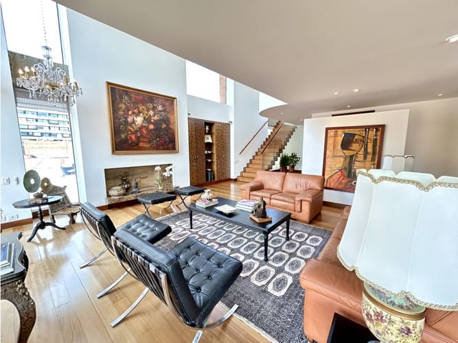 Apartamento de 4 alcobas en venta en La Cabrera, Bogotá, 354 m² · foto 4 de 24
