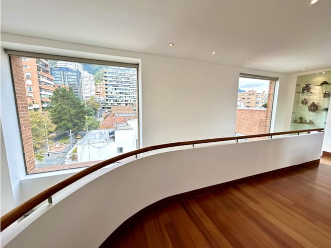 Apartamento de 4 alcobas en venta en La Cabrera, Bogotá, 354 m² · foto 22 de 24