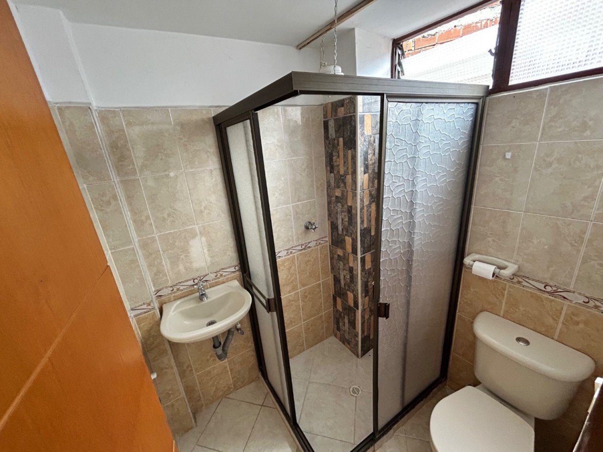 Apartamento en venta en Zona Centro, Envigado · foto 6 de 24