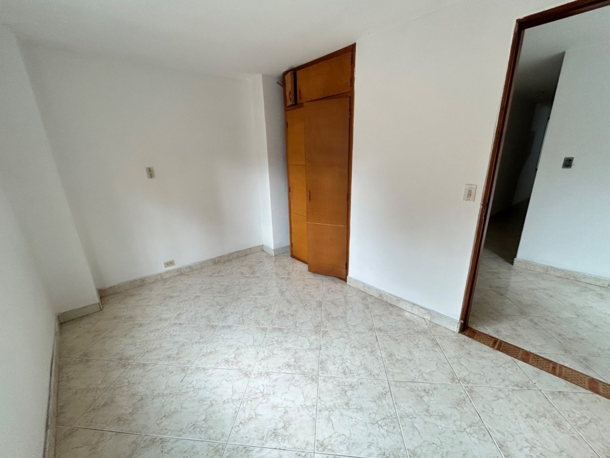 Apartamento en venta en Zona Centro, Envigado · foto 8 de 24
