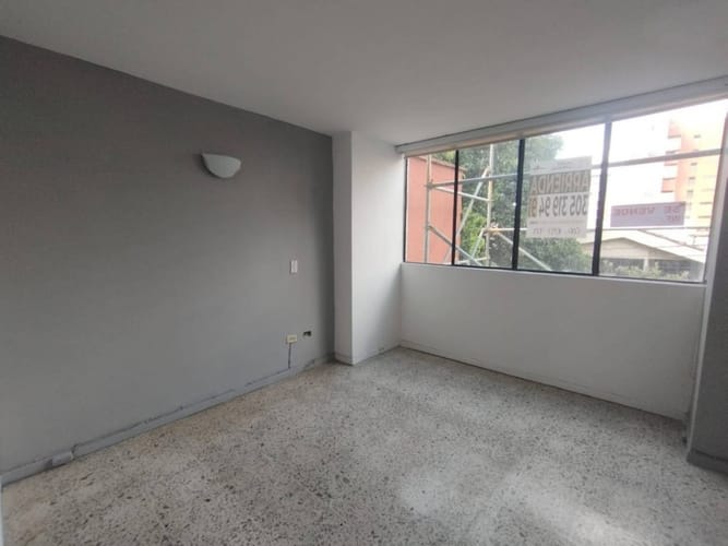 Apartamento de 4 alcobas en venta en La Castellana, Medellín, 110 m² · foto 4 de 24