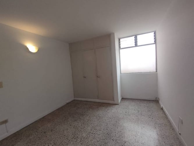 Apartamento de 4 alcobas en venta en La Castellana, Medellín, 110 m² · foto 13 de 24