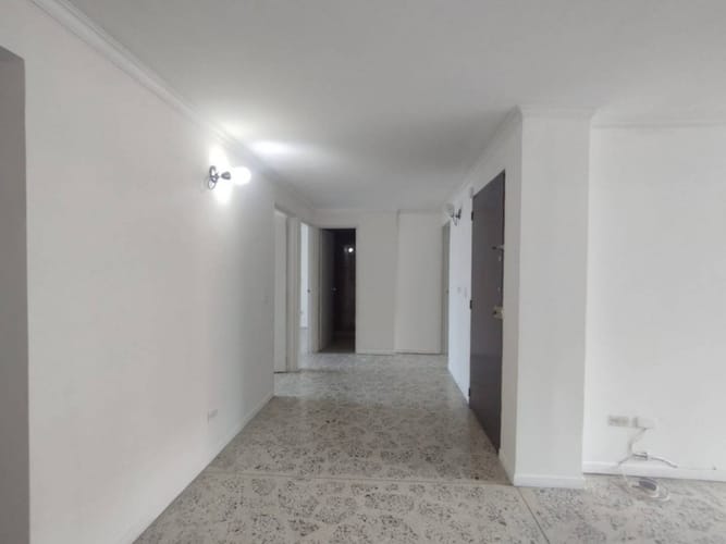 Apartamento de 4 alcobas en venta en La Castellana, Medellín, 110 m² · foto 18 de 24