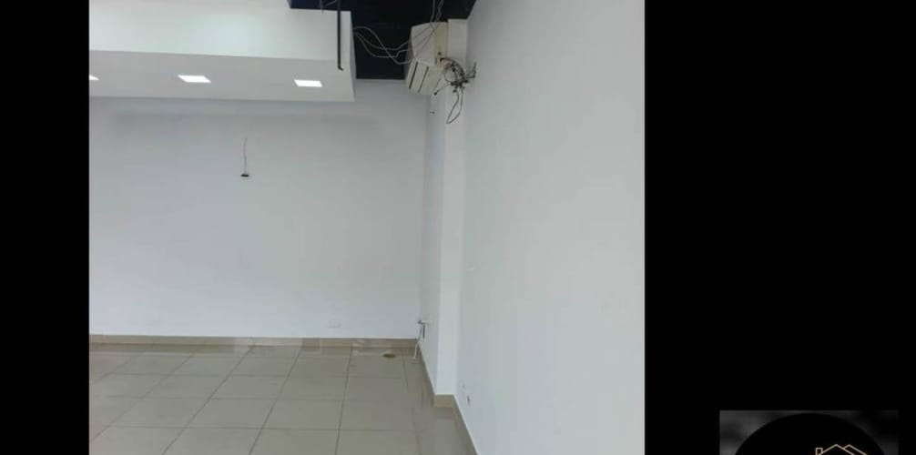 Local en arriendo en Castropol, Medellín, 25 m² · foto 5 de 15