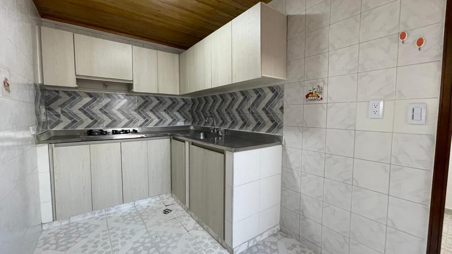 Apartamento de 3 alcobas en venta en Asturias, Bucaramanga, 82 m² · foto 6 de 13