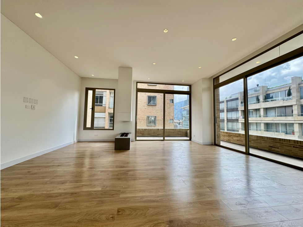 Apartamento en venta en El Chico, Bogotá · foto 2 de 24