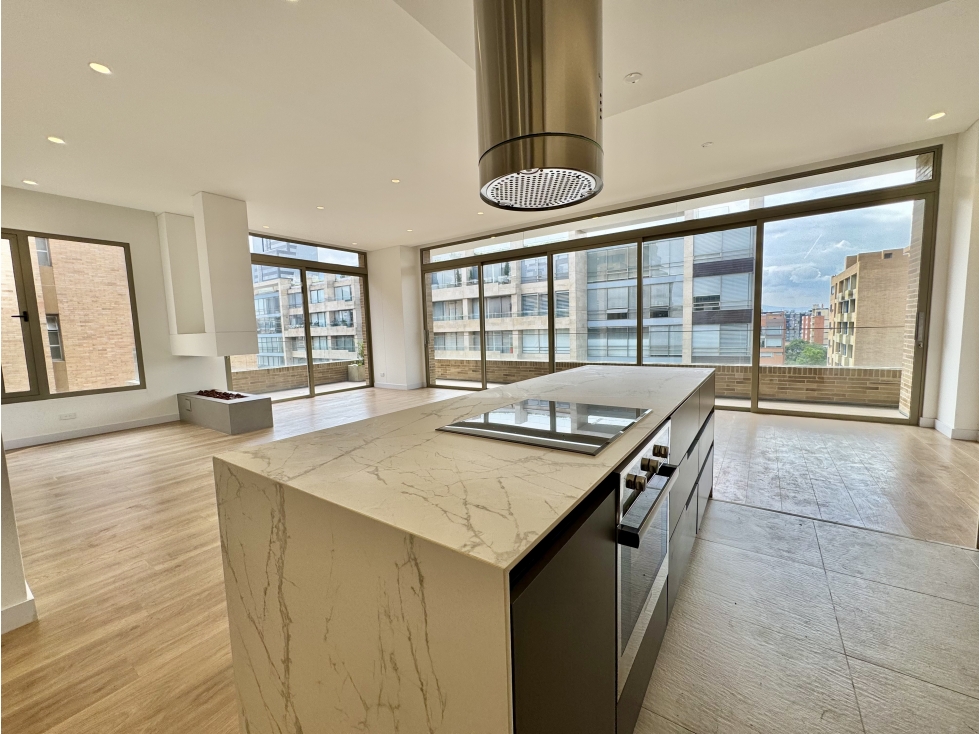 Apartamento en venta en El Chico, Bogotá · foto 3 de 24