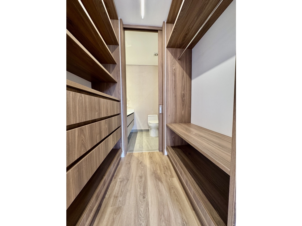 Apartamento en venta en El Chico, Bogotá · foto 4 de 20