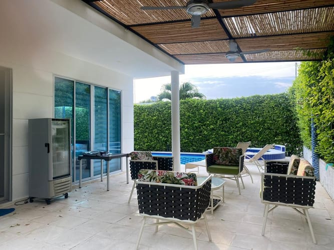 Casa de 4 alcobas en venta en Br. Los Tamarindos, Girardot, 220 m² · foto 9 de 15