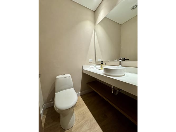 Apartamento de 1 alcoba en venta en Chico Norte, Bogotá, 72 m² · foto 7 de 21