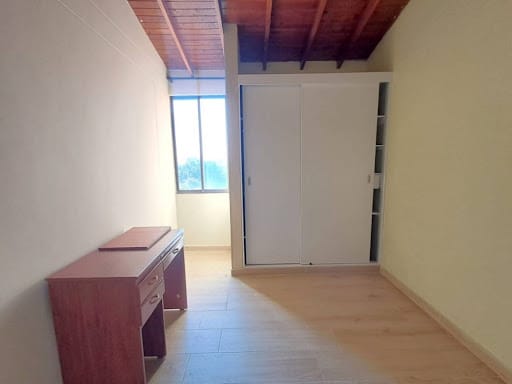 Apartamento de 3 alcobas en arriendo en Calasanz, Medellín, 90 m² · foto 10 de 17