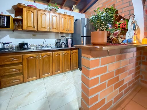 Casa de 3 alcobas en venta en Pan De Azucar, Sabaneta, 540 m² · foto 2 de 13