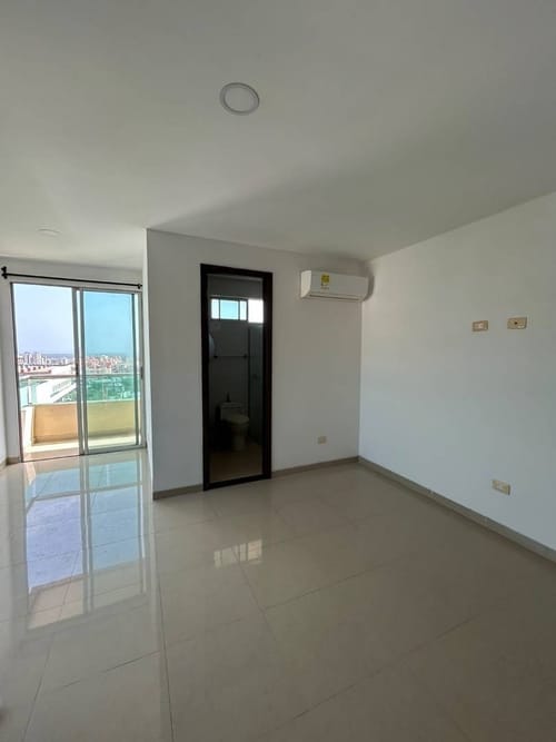 Apartaestudio en venta en Altamira, Barranquilla, 70 m² · foto 2 de 20