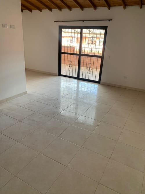 Apartamento de 3 alcobas en venta en El Carmen De Viboral, El Carmen de Viboral, 110 m² · foto 4 de 16