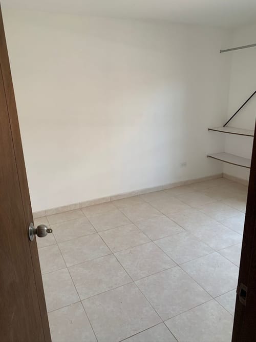 Apartamento de 3 alcobas en venta en El Carmen De Viboral, El Carmen de Viboral, 110 m² · foto 8 de 16