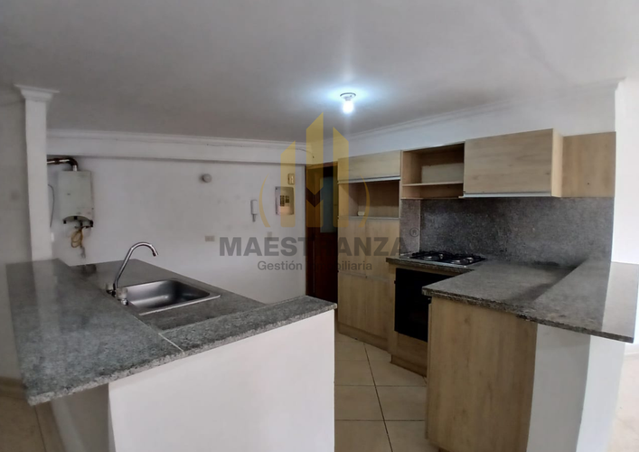 Apartamento de 3 alcobas en venta en Laureles, Medellín, 129 m² · foto 7 de 19