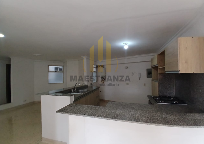Apartamento de 3 alcobas en venta en Laureles, Medellín, 129 m² · foto 9 de 19
