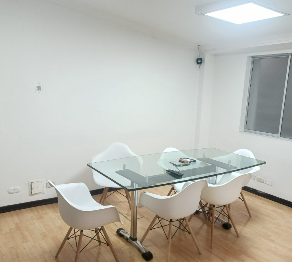 Casa en venta en Normandia, Bogotá · foto 3 de 24