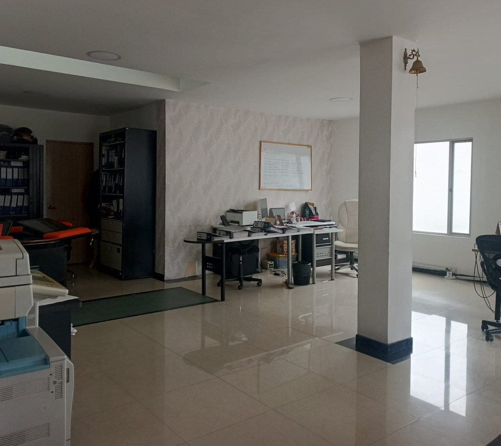 Casa en venta en Normandia, Bogotá · foto 4 de 24
